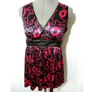 Nwt BANANA USA Pleated V neck Blouse S Pink Black